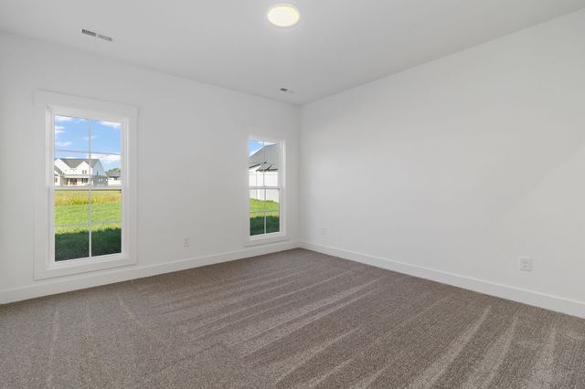 120 Denton Ct, Clarksville, TN 37043