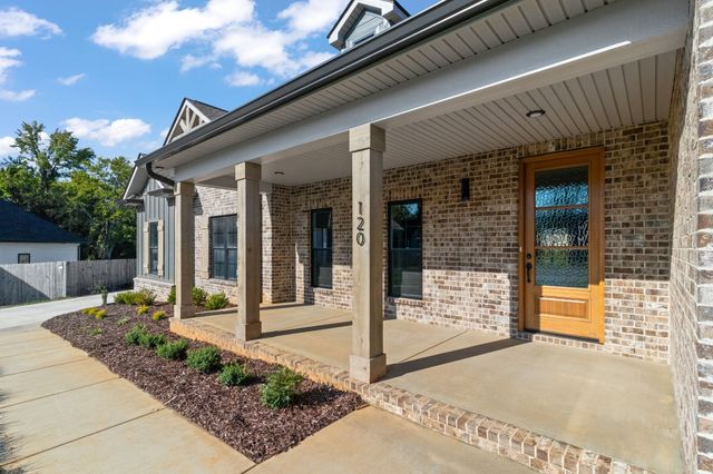 120 Denton Ct, Clarksville, TN 37043