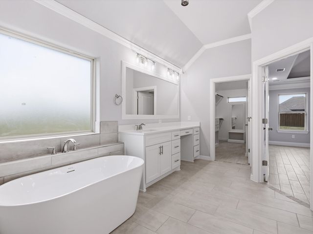 2005 Middlewood Circle, Granbury, TX 76049