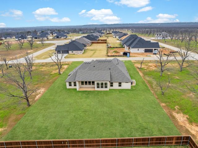 2005 Middlewood Circle, Granbury, TX 76049