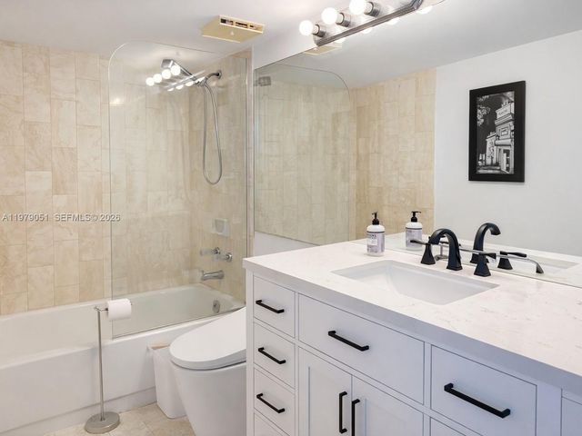 1717 N Bayshore Dr A-2654, Miami, FL 33132