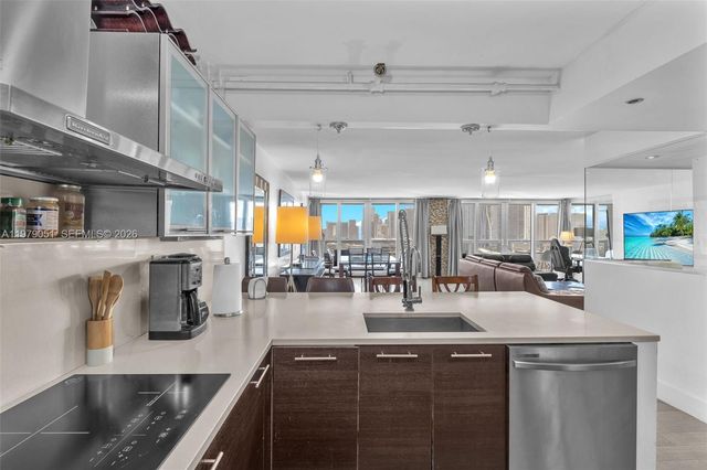 1717 N Bayshore Dr A-2654, Miami, FL 33132