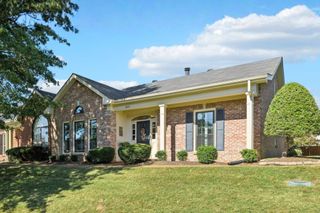 8830 Sawyer Brown Rd, Nashville, TN 37221