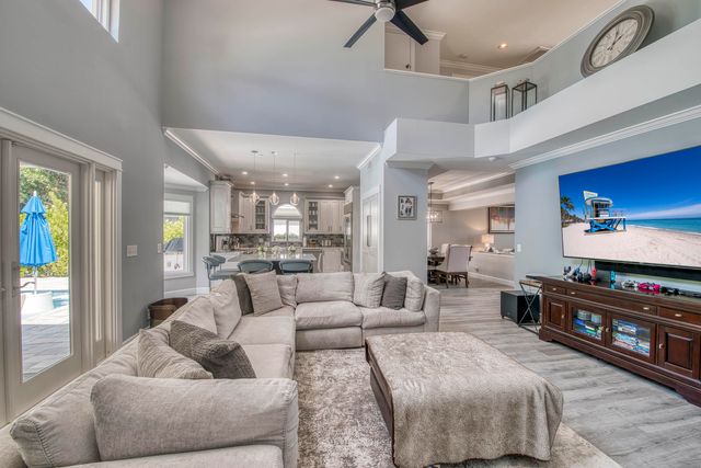 172 Bent Tree Drive, Palm Beach Gardens, FL 33418