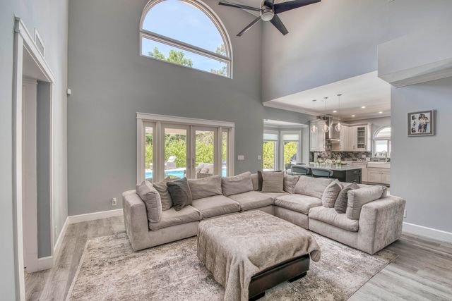 172 Bent Tree Drive, Palm Beach Gardens, FL 33418