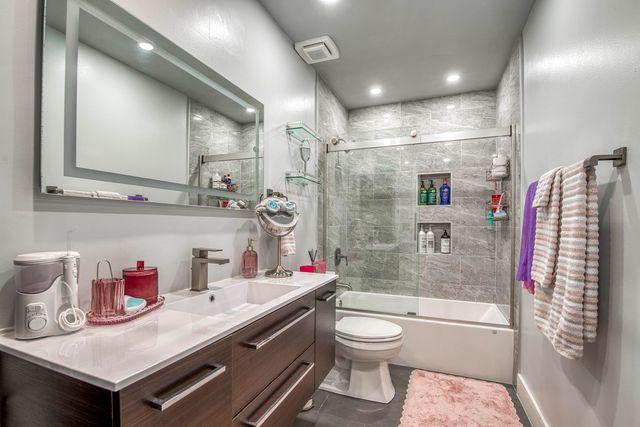 172 Bent Tree Drive, Palm Beach Gardens, FL 33418