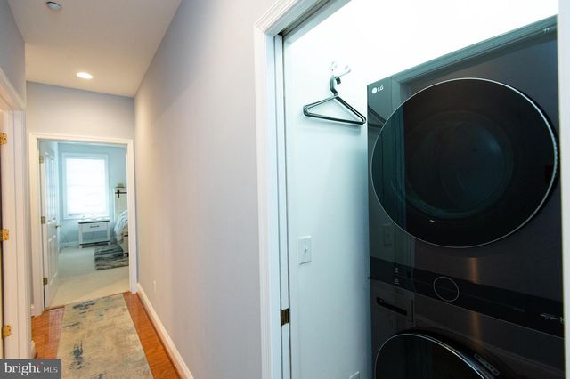 3 OAKLEY ST, Cambridge, MD 21613