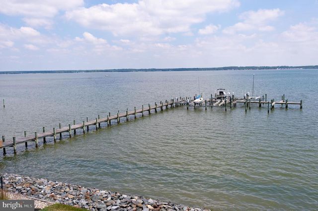 3 OAKLEY ST, Cambridge, MD 21613