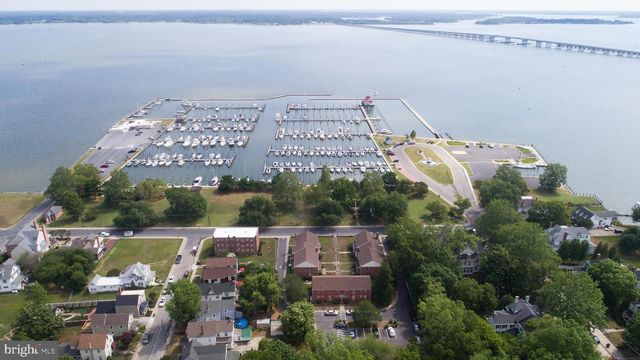 3 OAKLEY ST, Cambridge, MD 21613