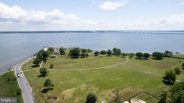 3 OAKLEY ST, Cambridge, MD 21613