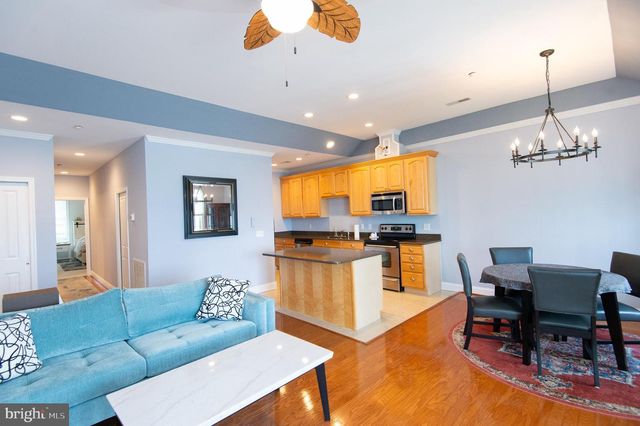 3 OAKLEY ST, Cambridge, MD 21613