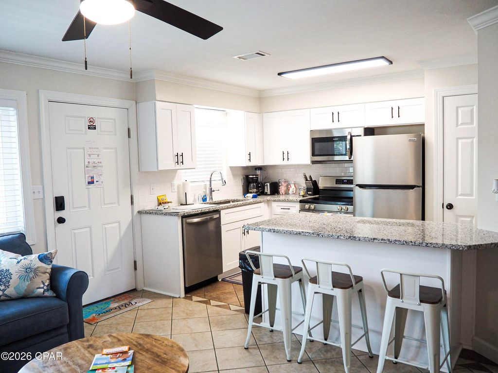 Image 7 of property listing at 17214 Front Beach Road 27, Panama City Beach, FL 32413