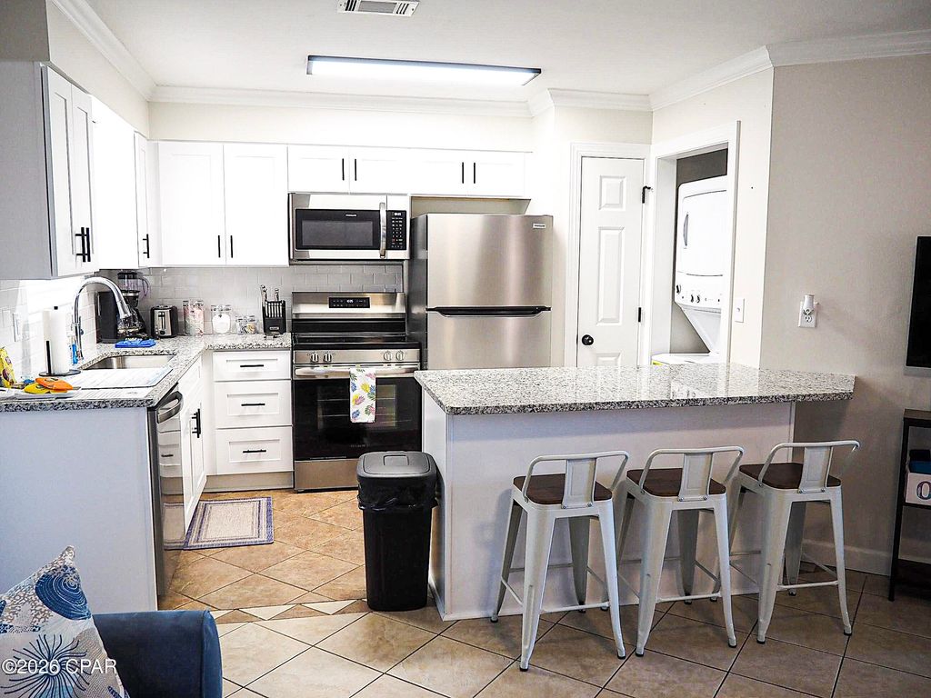 Image 8 of property listing at 17214 Front Beach Road 27, Panama City Beach, FL 32413