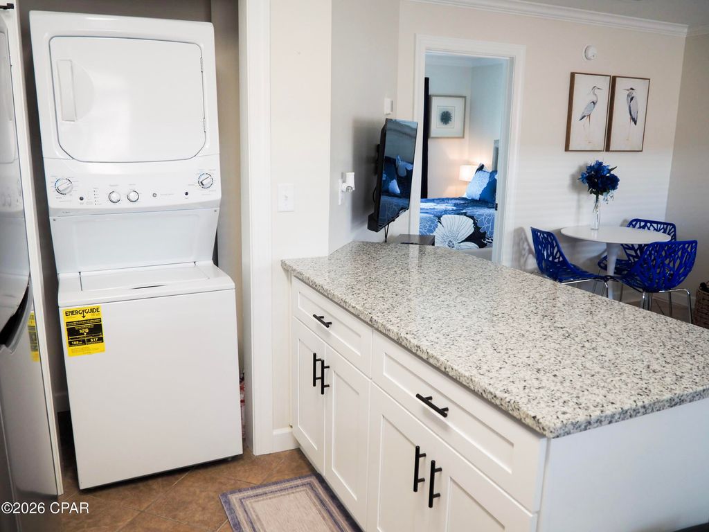 Image 9 of property listing at 17214 Front Beach Road 27, Panama City Beach, FL 32413