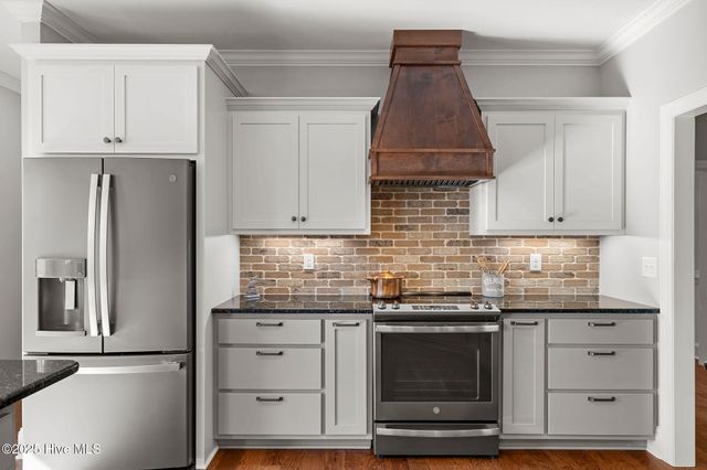 135 Sycamore Lakes Drive, Wallace, NC 28466