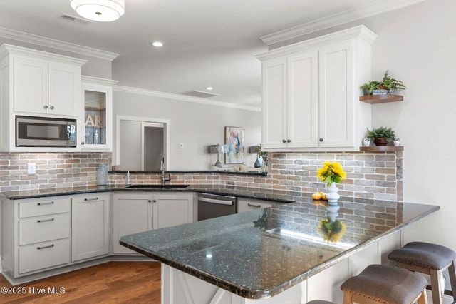 135 Sycamore Lakes Drive, Wallace, NC 28466