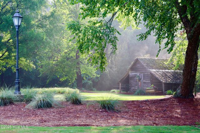 135 Sycamore Lakes Drive, Wallace, NC 28466