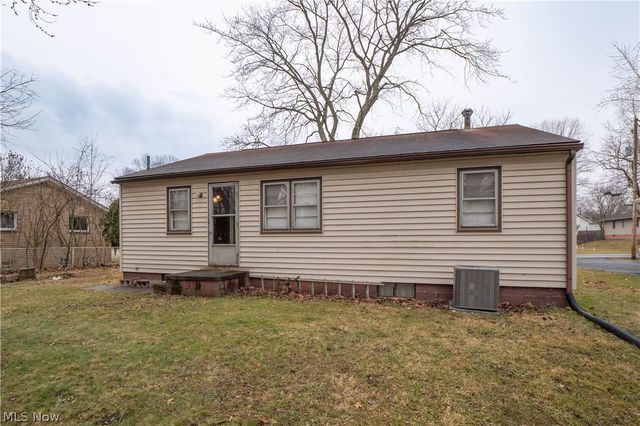 320 Elizabeth Avenue SW, Massillon, OH 44646