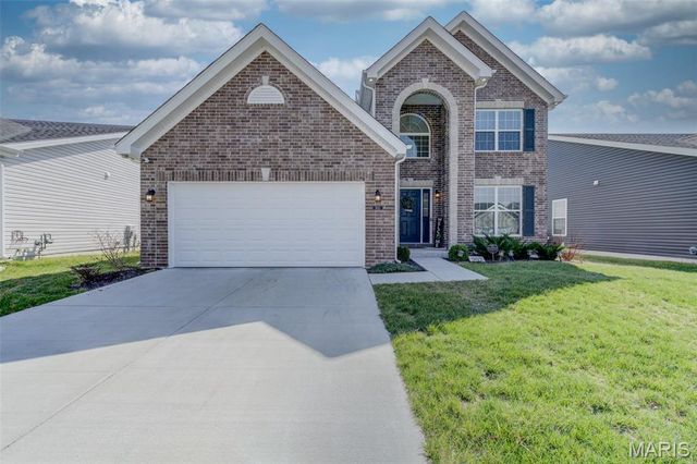 902 Palisades Circle, St Charles, MO 63301