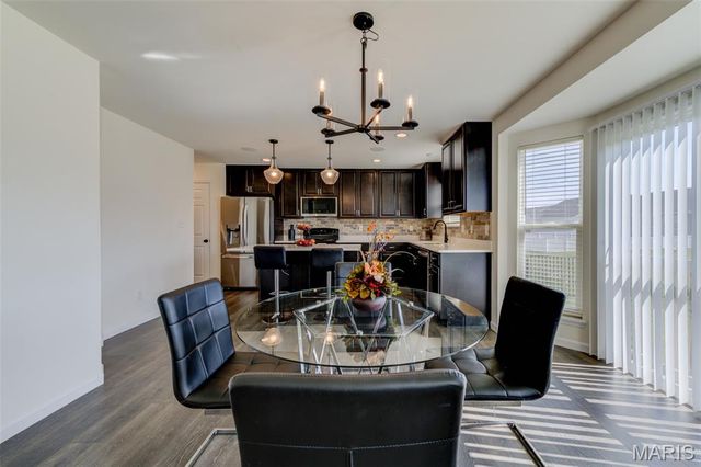 902 Palisades Circle, St Charles, MO 63301
