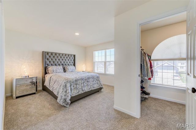 902 Palisades Circle, St Charles, MO 63301
