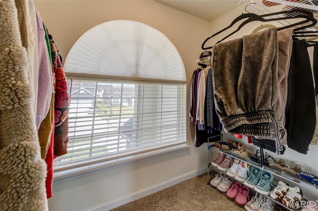 902 Palisades Circle, St Charles, MO 63301
