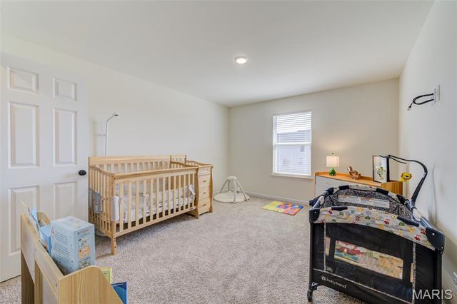 902 Palisades Circle, St Charles, MO 63301