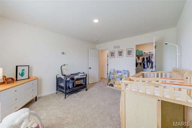 902 Palisades Circle, St Charles, MO 63301