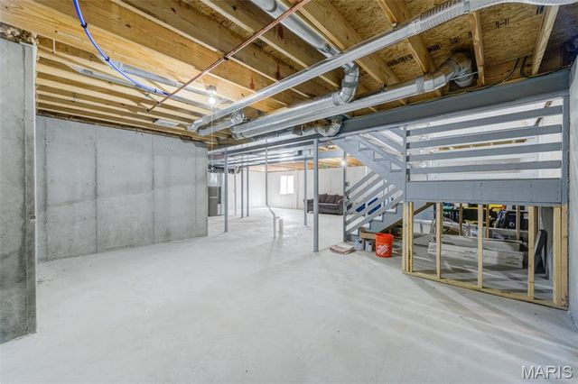 902 Palisades Circle, St Charles, MO 63301