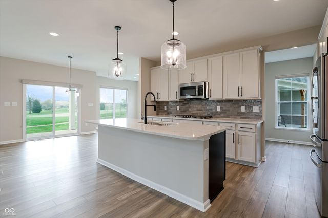 2159 Somerset Drive, Franklin, IN 46131