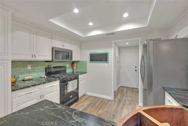 6755 Foxcroft Court, Chino, CA 91710