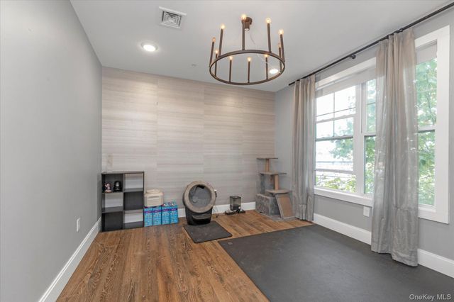 214 Marina Pointe Drive 214, East Rockaway, NY 11518