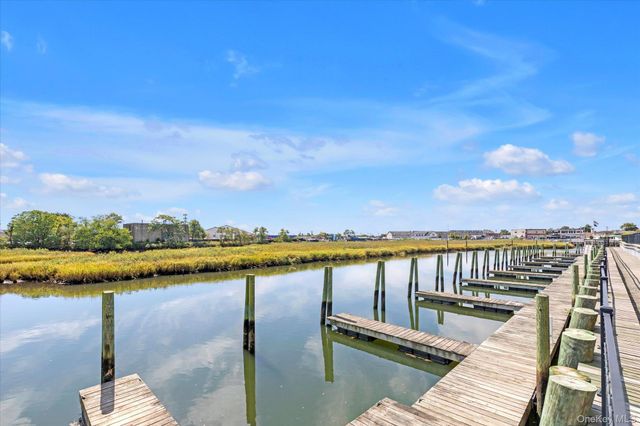 214 Marina Pointe Drive 214, East Rockaway, NY 11518