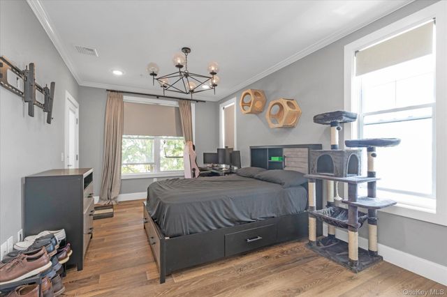 214 Marina Pointe Drive 214, East Rockaway, NY 11518