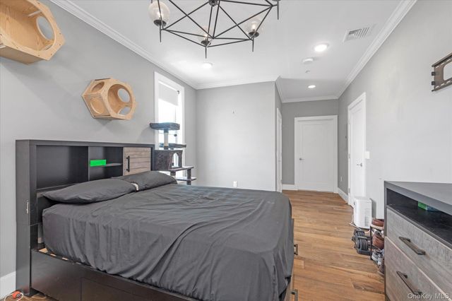 214 Marina Pointe Drive 214, East Rockaway, NY 11518