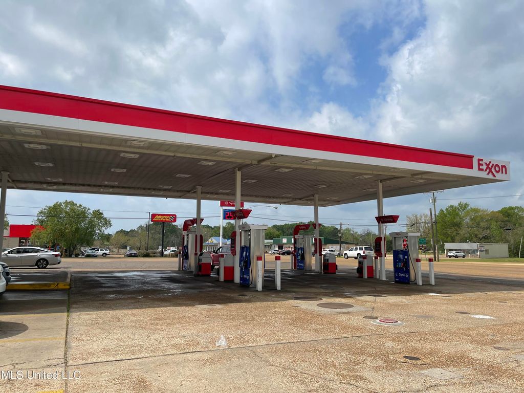 25066 Us-51, Crystal Springs, MS 39059
