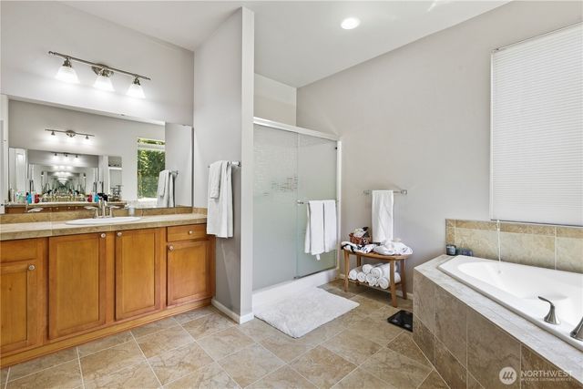 16902 23rd St Court E, Lake Tapps, WA 98391