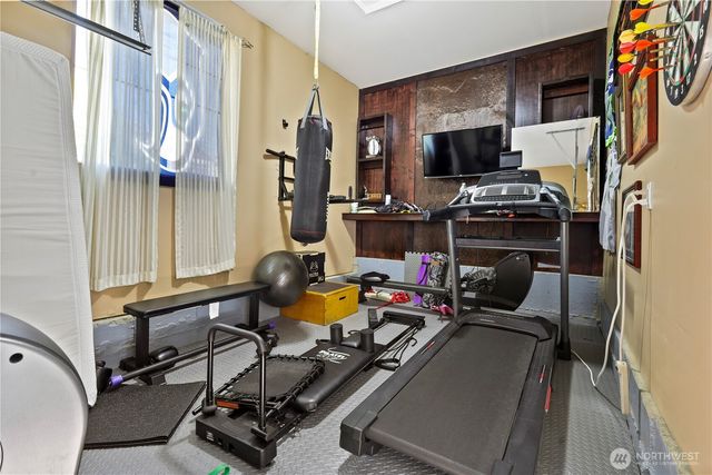 16902 23rd St Court E, Lake Tapps, WA 98391