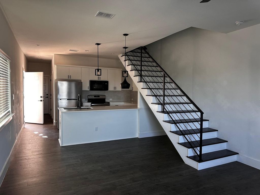 21212 Portsmouth CV A, Lago Vista, TX 78645