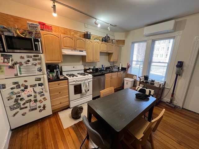 15 Cooper Street, Boston, MA 02113