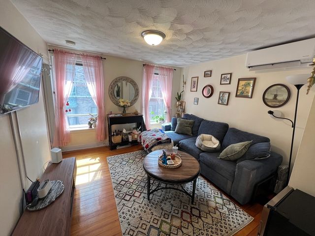 15 Cooper Street, Boston, MA 02113