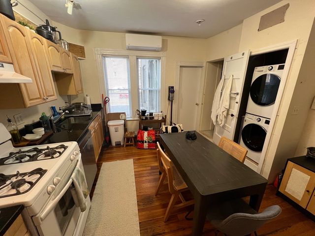 15 Cooper Street, Boston, MA 02113