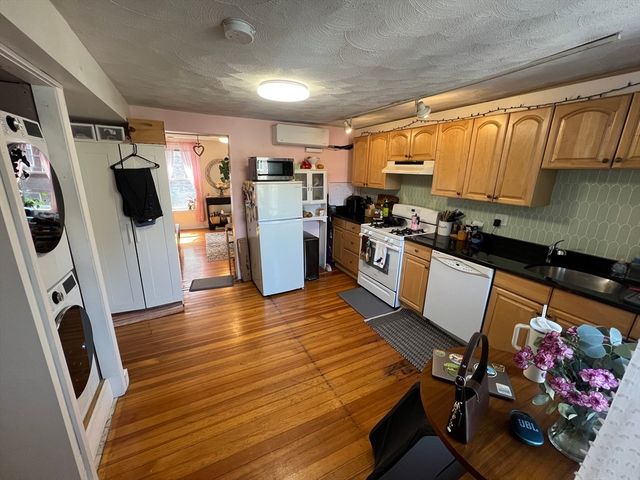 15 Cooper Street, Boston, MA 02113