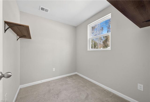 3020 Dabney LN, Suffolk, VA 23434