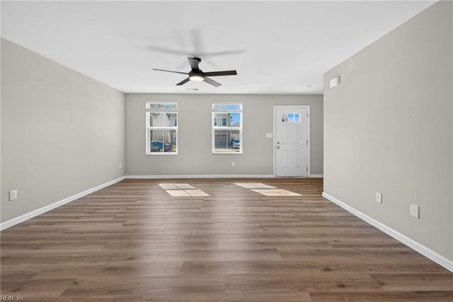 3020 Dabney LN, Suffolk, VA 23434