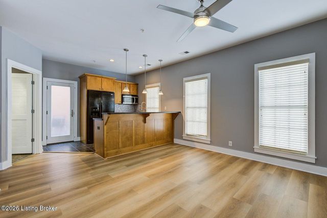10606 Norton Commons Blvd, Prospect, KY 40059