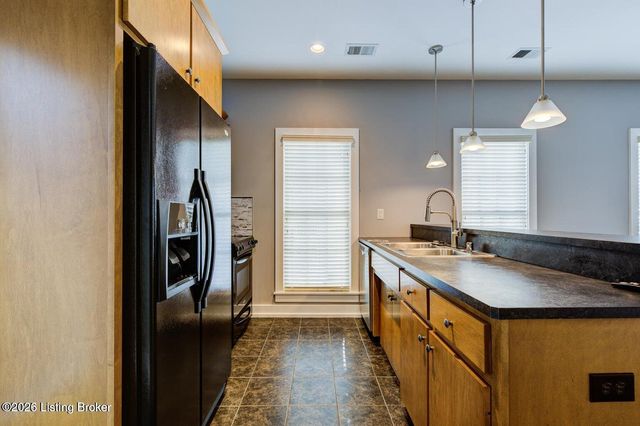 10606 Norton Commons Blvd, Prospect, KY 40059