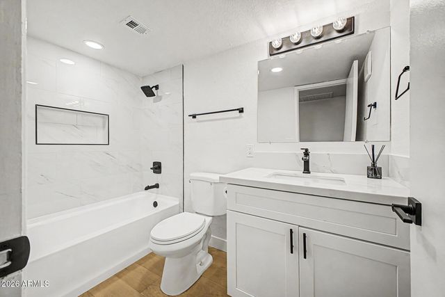 3505 E CAMPBELL Avenue 11, Phoenix, AZ 85018