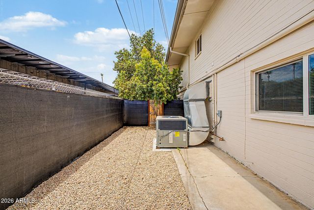 3505 E CAMPBELL Avenue 11, Phoenix, AZ 85018