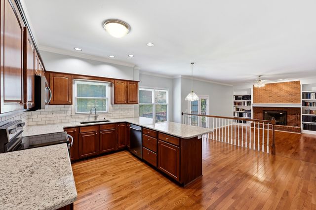 688 Emmett Creek Lane, Lexington, KY 40515